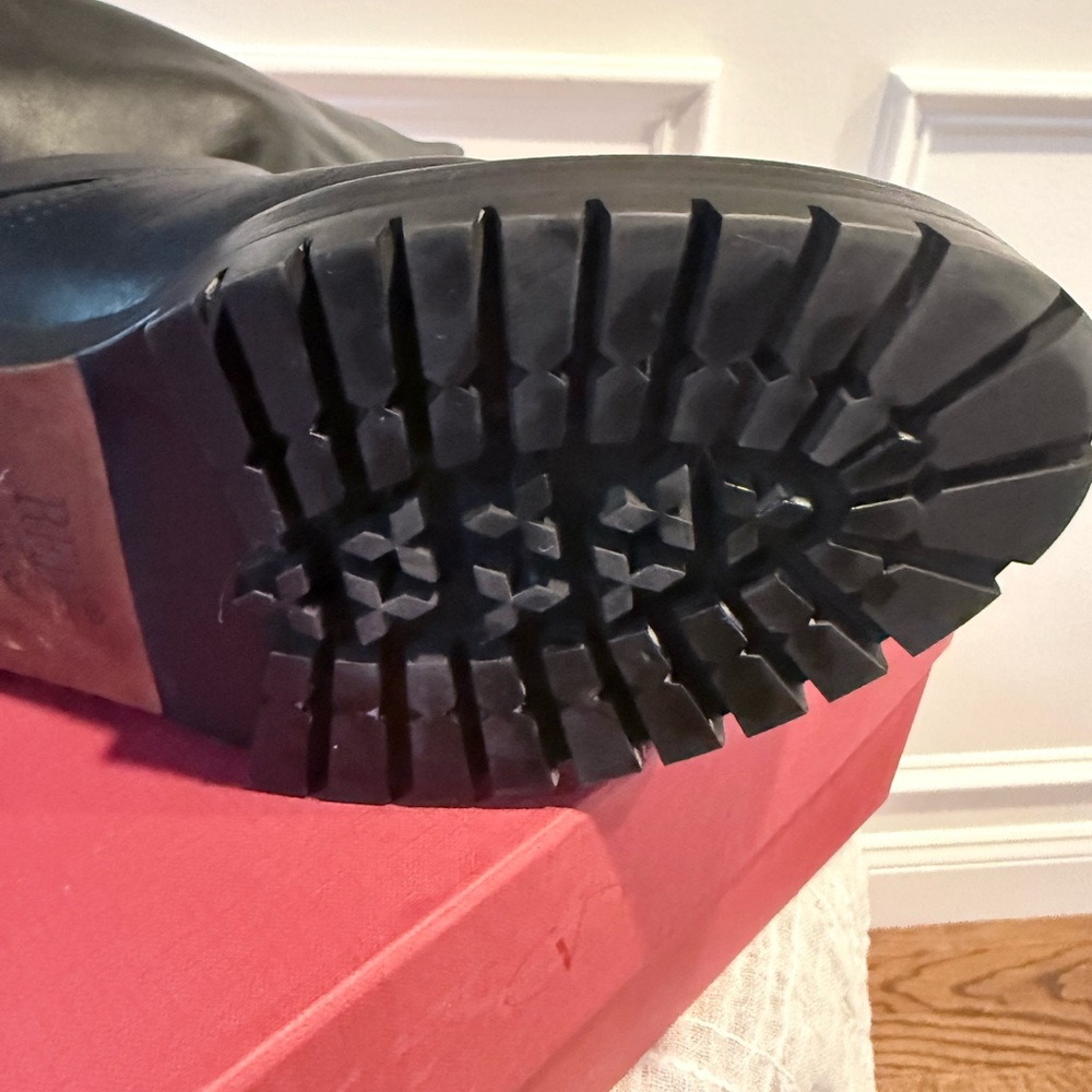 RED VALENTINO Boots BNIB - Picture 3 of 3
